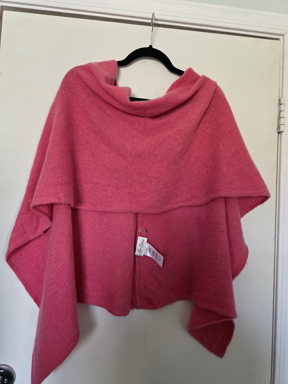 100% Cashmere   in Bright Pink